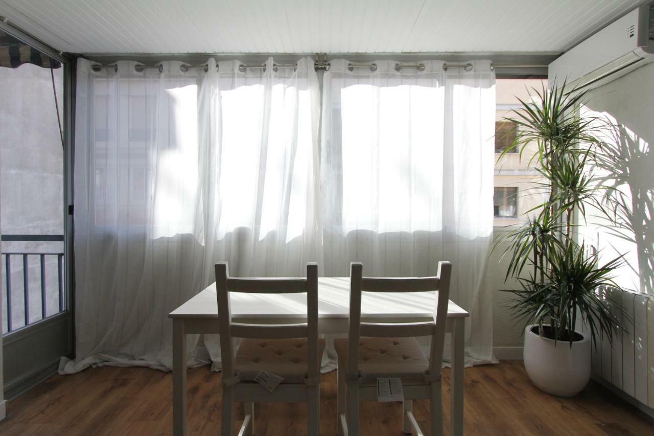 Cosy Apartment Prado Museum Мадрид Екстер'єр фото