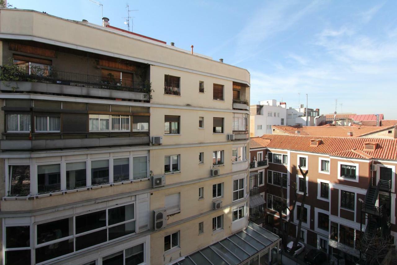 Cosy Apartment Prado Museum Мадрид Екстер'єр фото